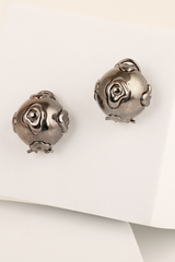 Sunny side up studs (metal finish)