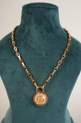MEDALLION PENDANT CHAIN